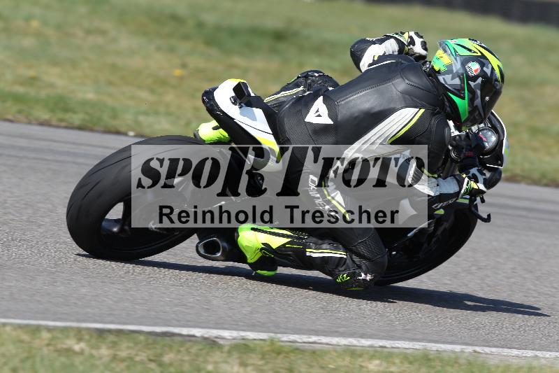 /Archiv-2022/05 04.04.2022 Plüss Moto Sport ADR/Einsteiger/44